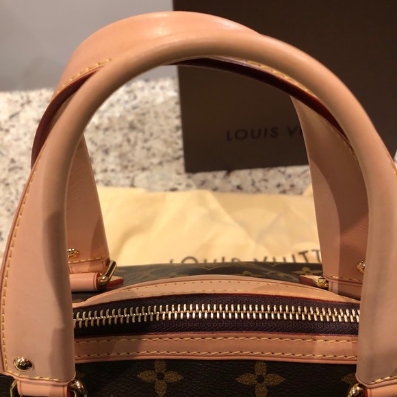SOLD. Louis Vuitton LV Retiro PM Bag - Picture 12 of 16